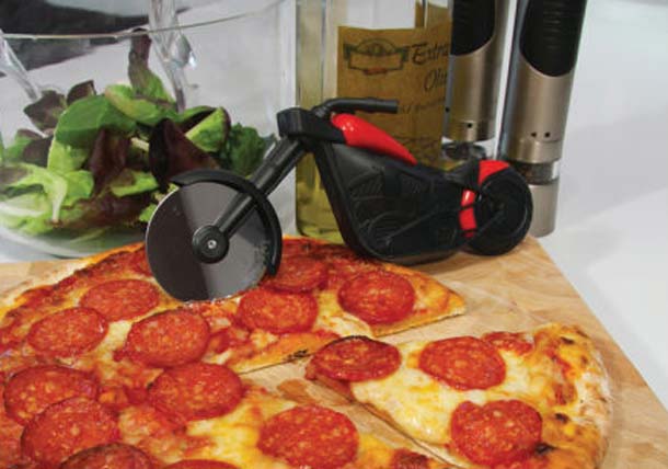 pizza cutter